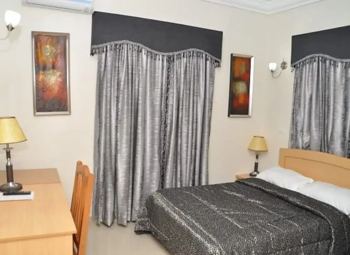 Economy room