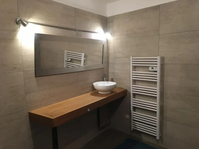 3 Bedrooms Apartment