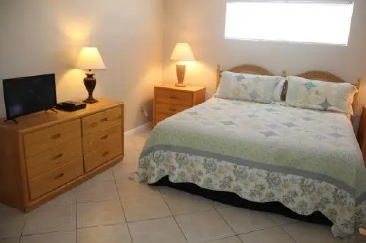 4 Bedrooms Cottage