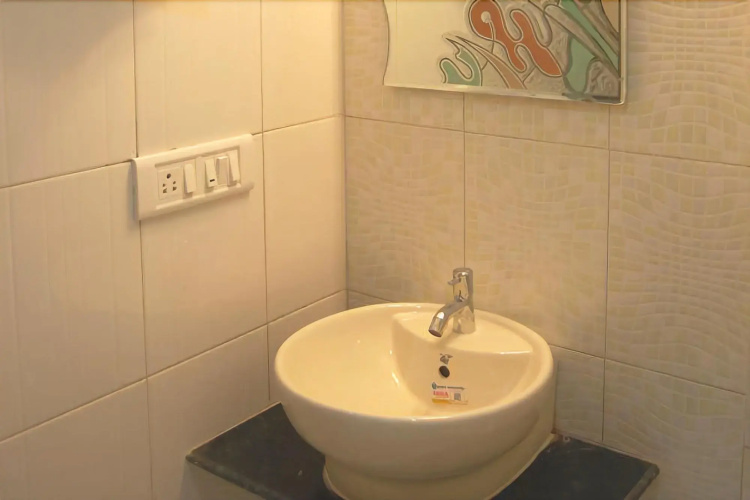 Hotel Galaxy Residency