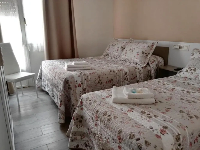 Standard Triple room