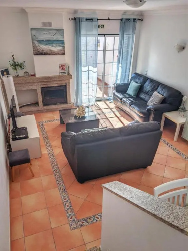 Townhouse 700m from Sao Rafael Beach