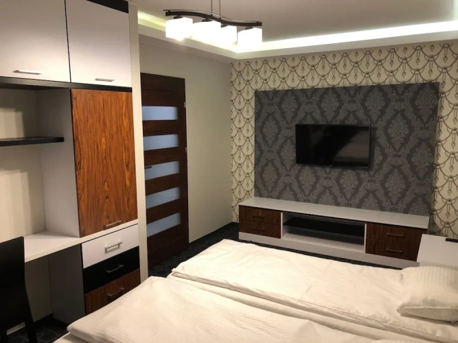 2 Bedrooms Classic Apartment