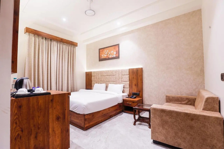 Hotel Taj Pearl