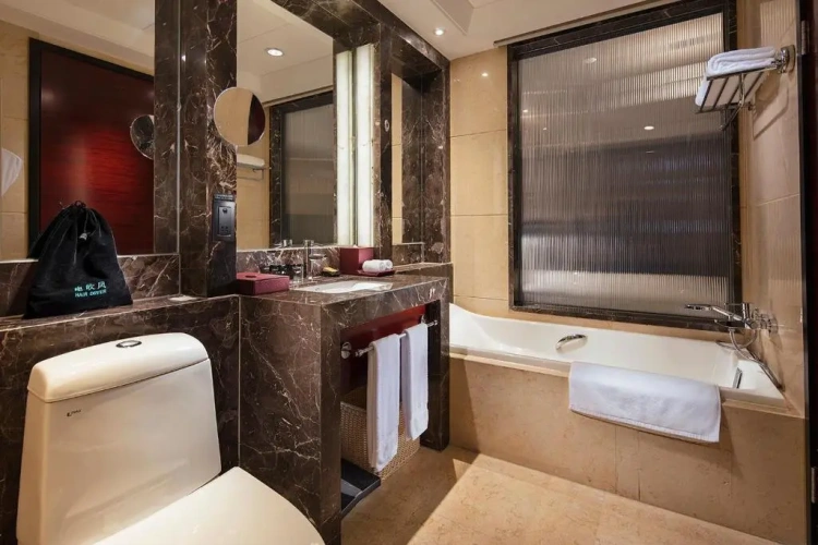 Standard room with view