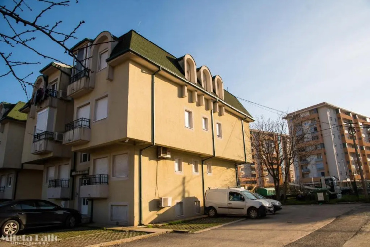 Sunny 412 apartment