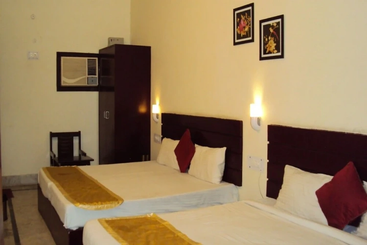 Superior Quadruple room