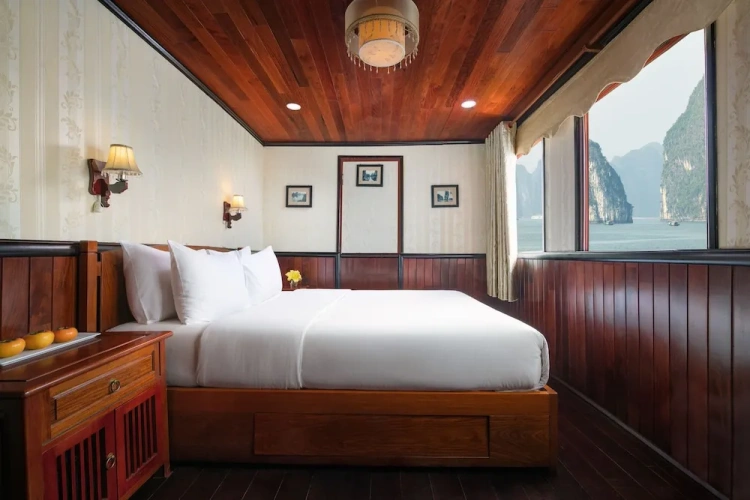 Premium room with balcony and with bay view