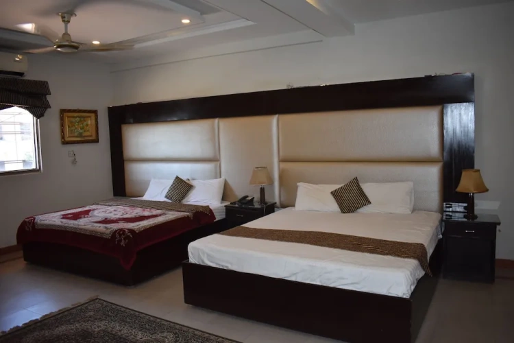 Standard Quadruple Family room