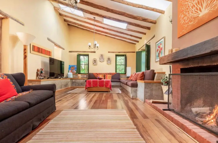 w Peaceful 4BR Villa With Nature View