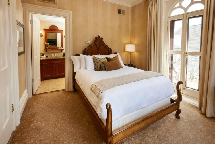 Mansion Hill Inn