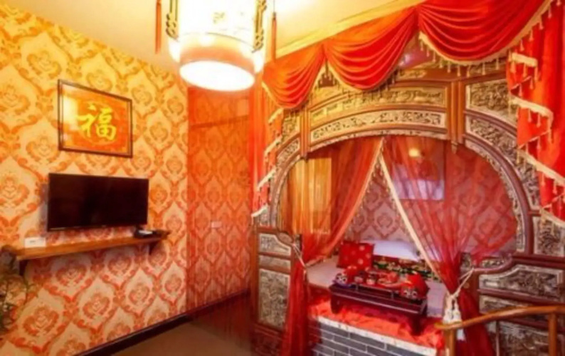 Pingyao Red Lantern Theme Hotel