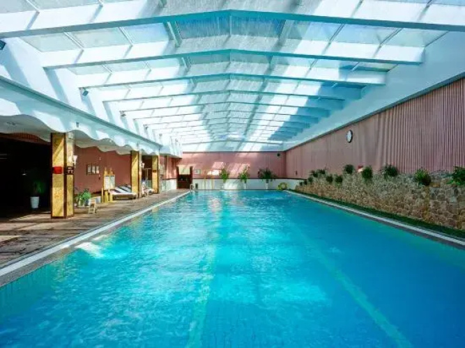 Ming Lake International Hot Spring Ski Resort Hotel