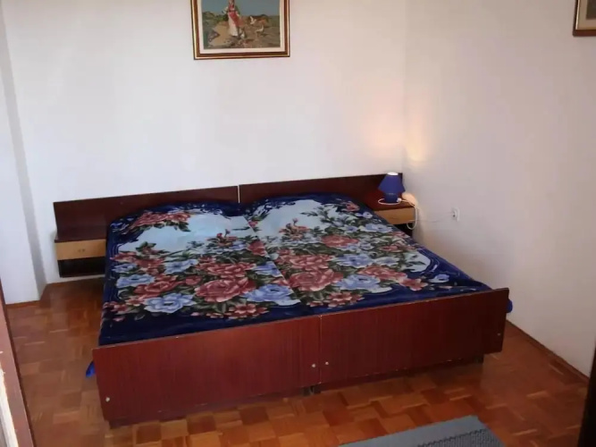 Apartment on the Second Floor