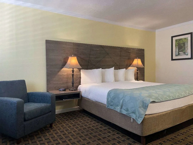 The Inn at Baechtel Creek