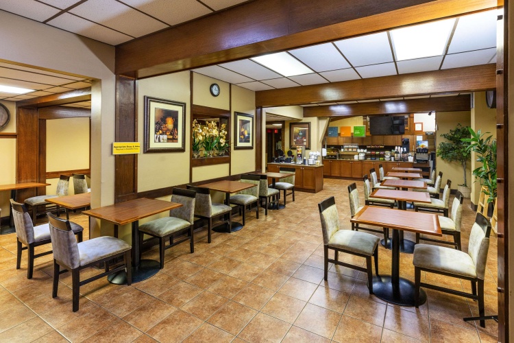 Comfort Inn & Suites Downtown Edmonton photo 28