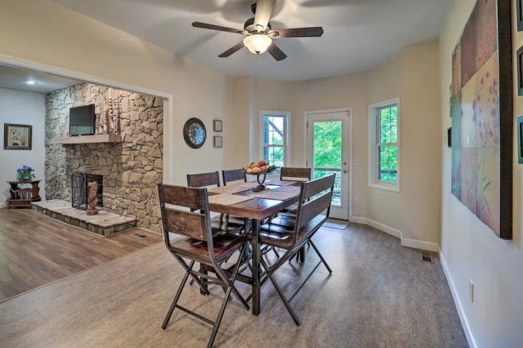Near Sugar Mtn Resort: Banner Elk Haven w/ Views!