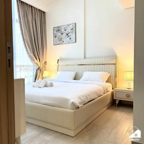 Tranquil 1BR Escape With Pool View in Meydan