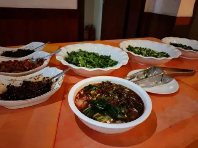 NuoYun（KaiYi） Hotel
