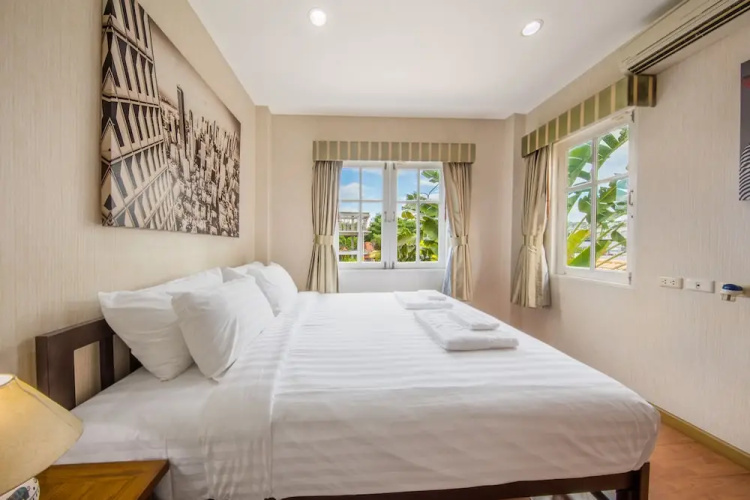Royal Beach Pool Villa Pattaya