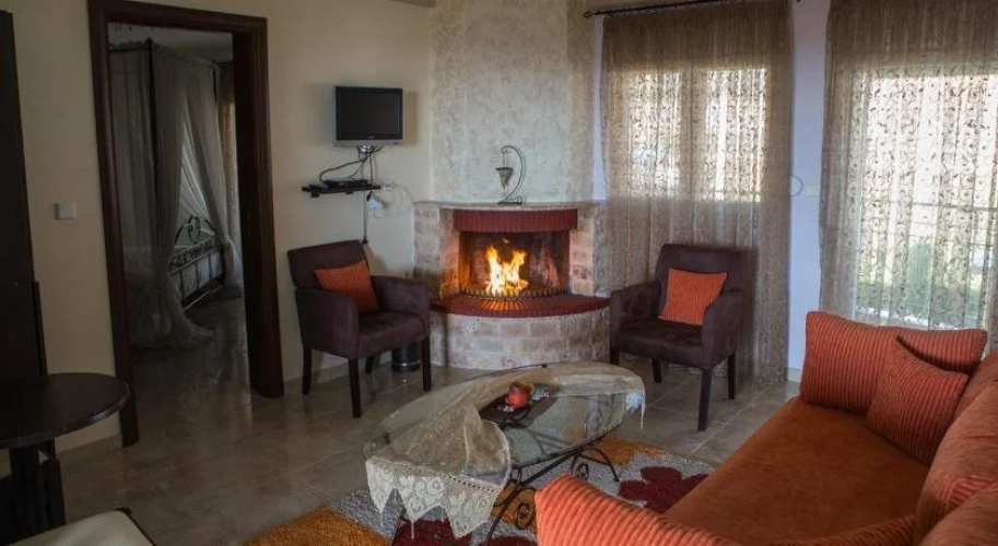 Enastron Hotel