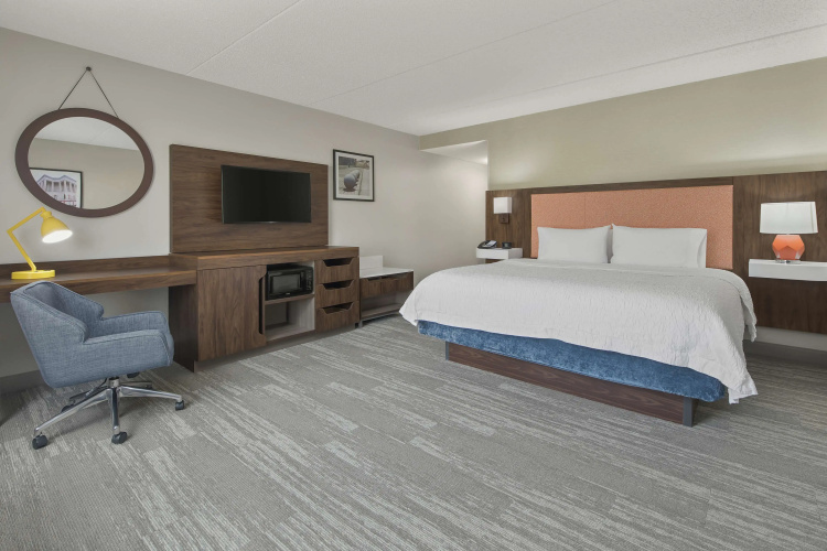 Hampton Inn & Suites Macon I-75 North