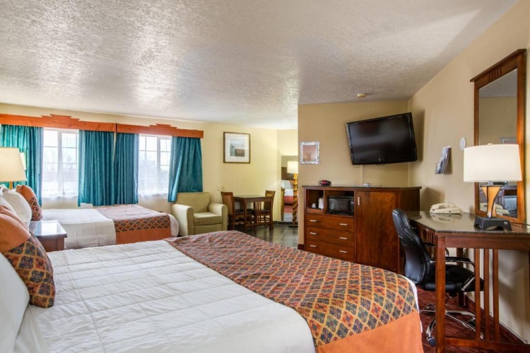 Standard Quadruple room