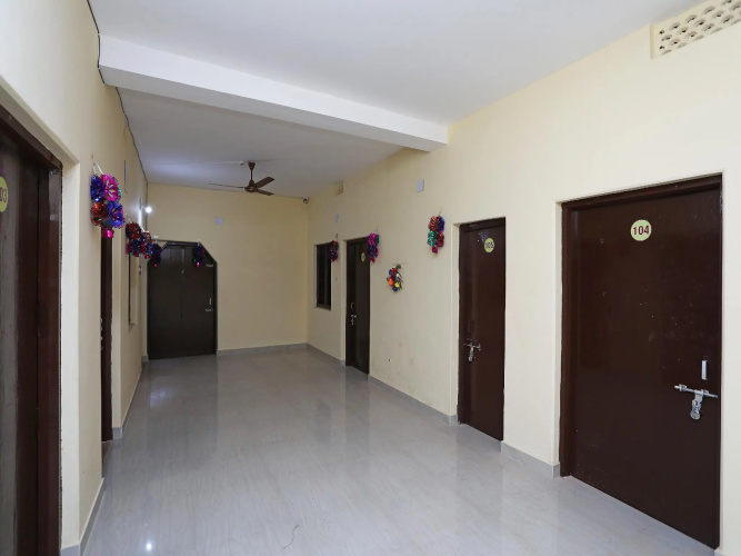 OYO Flagship 23024 Hotel Cinnamon