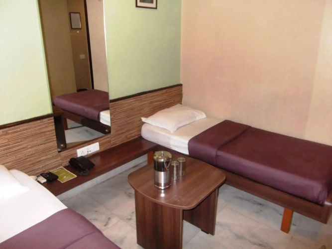 Hotel Lokesh