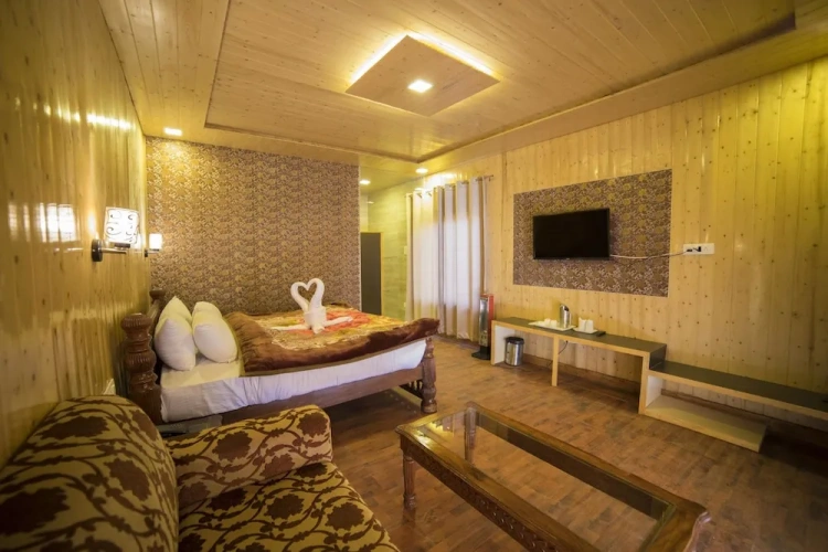 Premier room