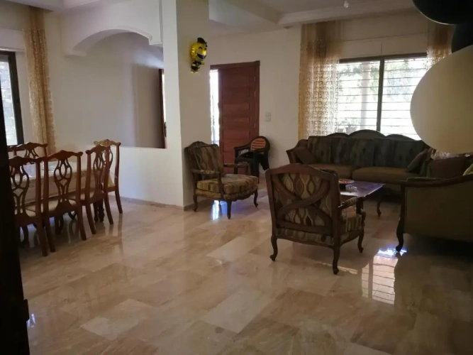 3 Bedrooms Apartment