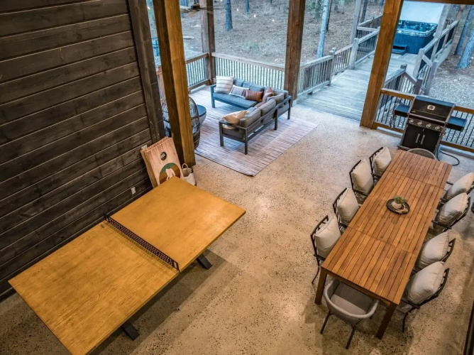 CABIN - Near BLACK MOUNTAIn