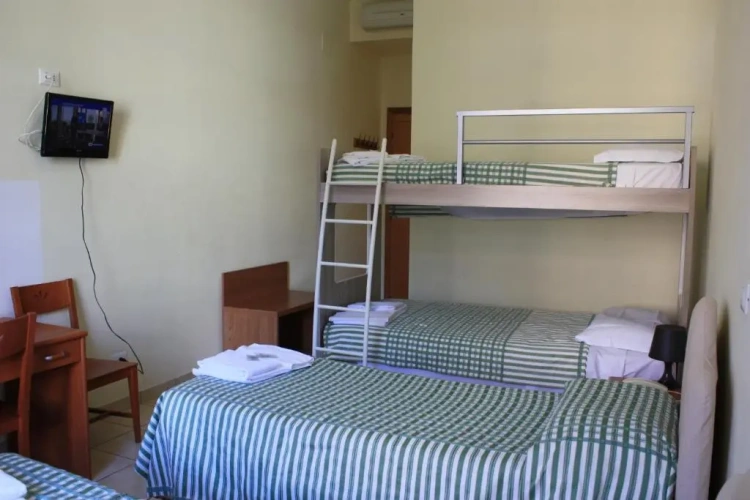 Standard Quadruple room