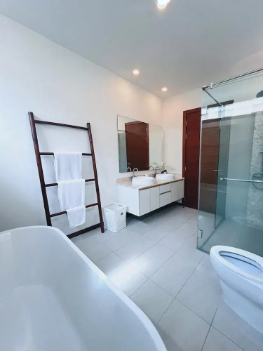 Villa with Pool&Jacuzzi Near Beach V236