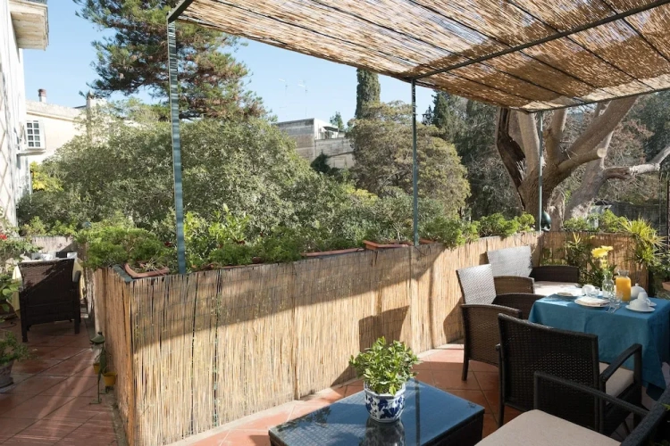 Deluxe Double room with garden view