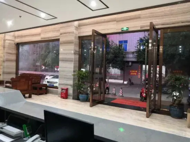 Jinhong Hotel