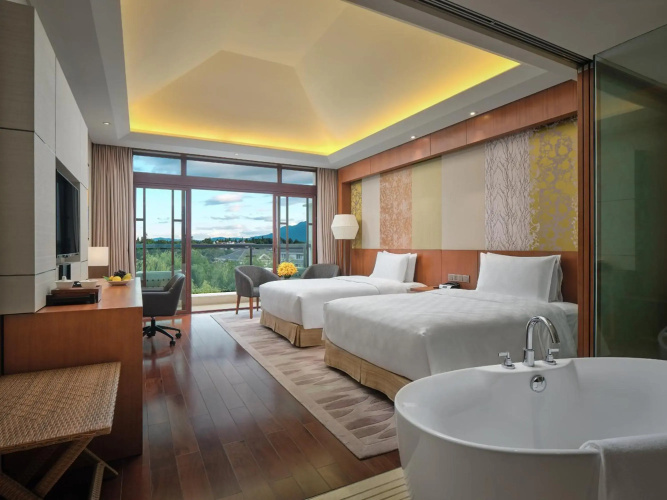 HUALUXE Kunming by IHG