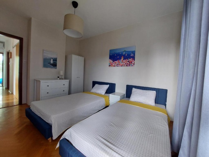 2 Bedrooms Apartment with balcony and with sea view