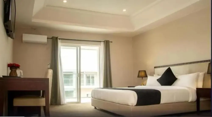 Royal Ambassador Hotel