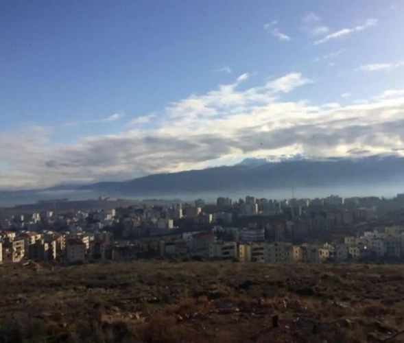2 Bedrooms Apartment with mountain view