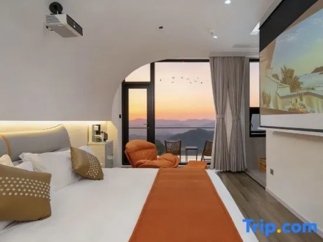 Standard Double room with sunrise view