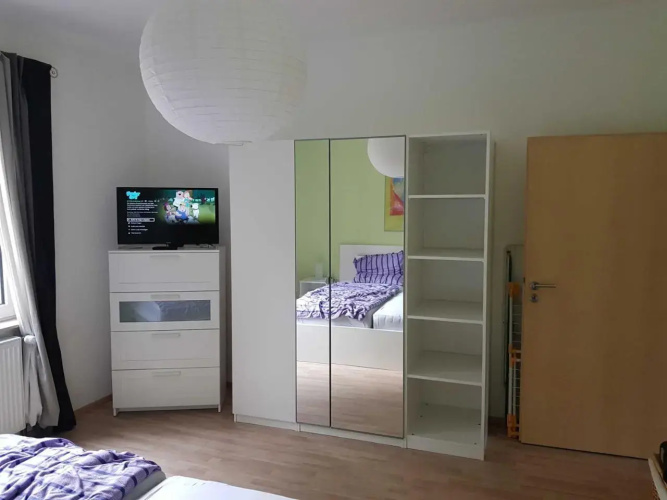 064 Lindenstra_e