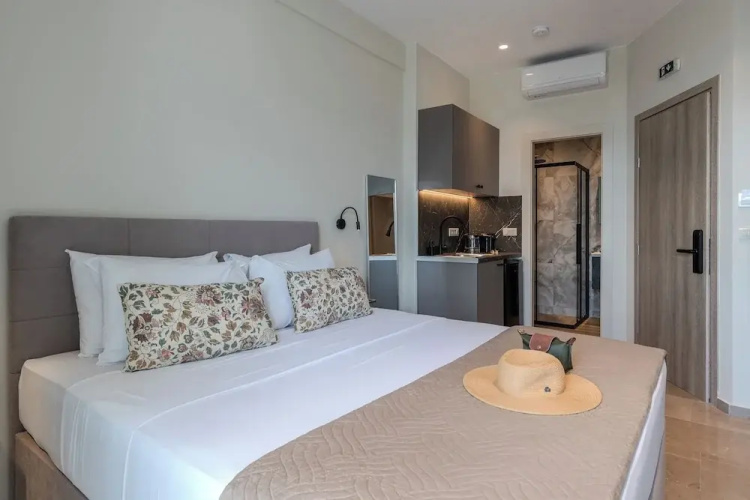 Noma Suites Tolo