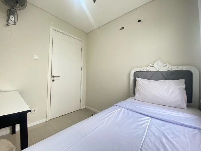 Spacious 2Br Apartment At Parahyangan Residence
