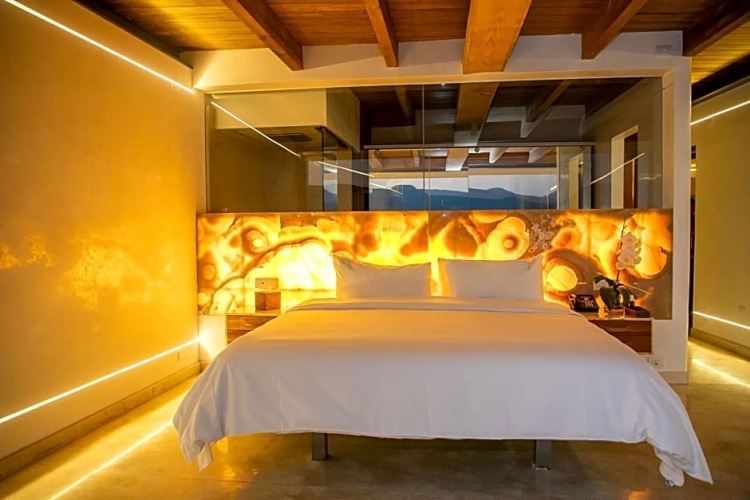 2 Bedrooms Suite