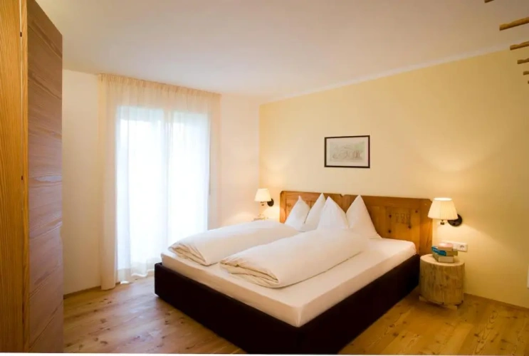 2 Bedrooms Apartment