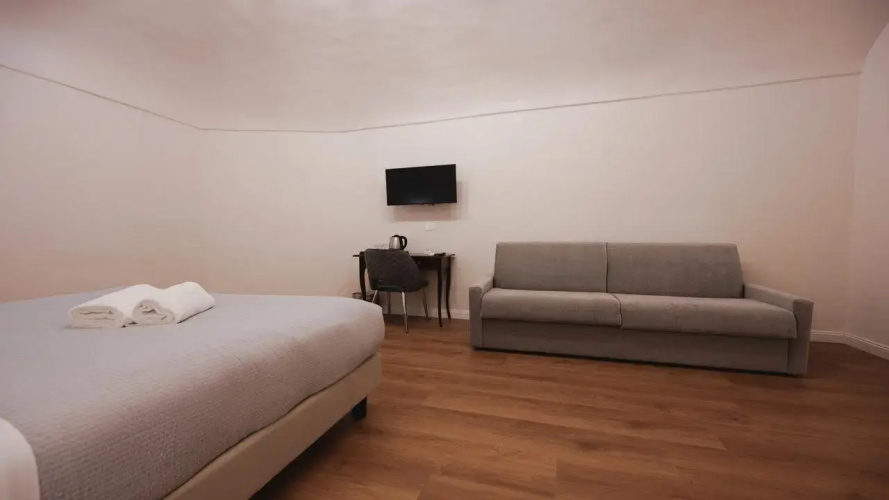 Carlo Felice Square Apt