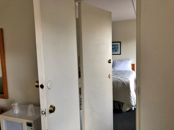 7 Days Inn