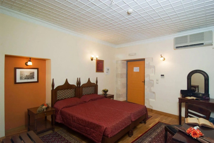 Belmondo Hotel
