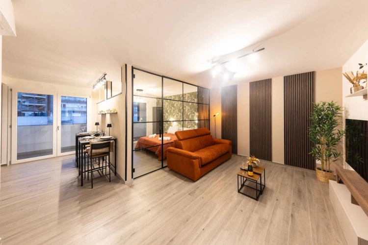 Deluxe Quadruple Apartment with courtyard view